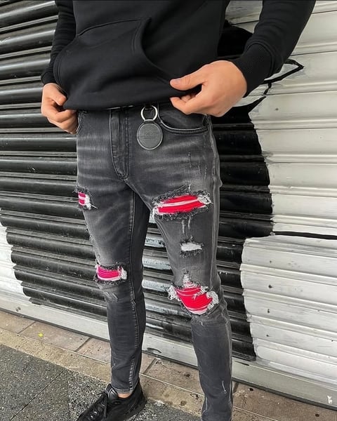 Relaxed Straight Jeans